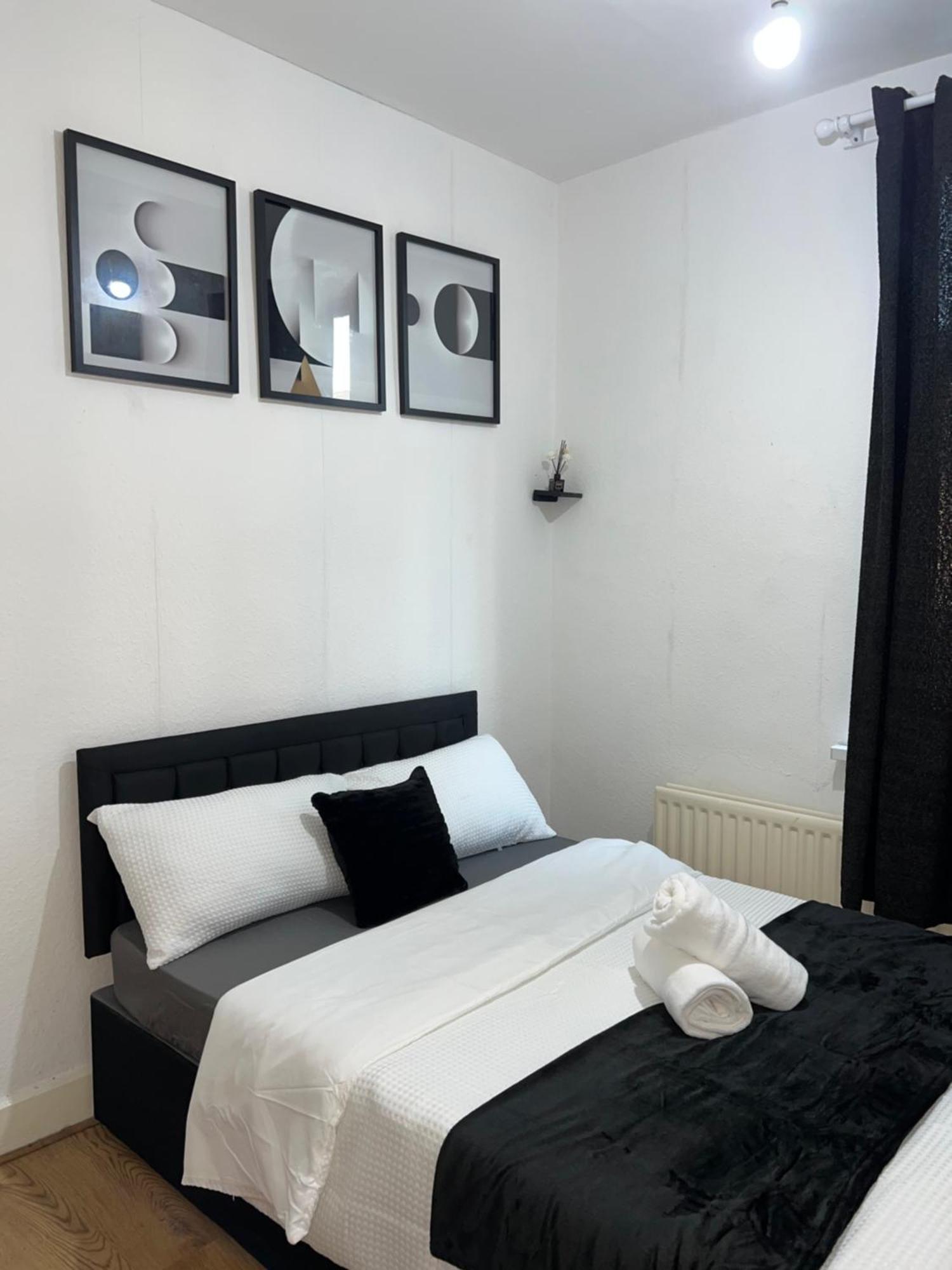 Adorable Double Room มิดเดิลส์บะระ ภายนอก รูปภาพ