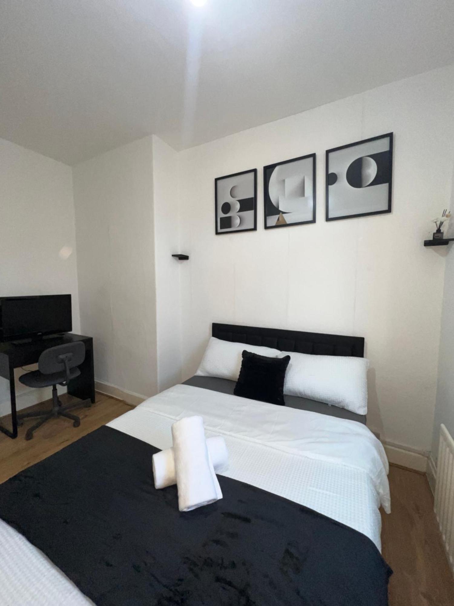 Adorable Double Room มิดเดิลส์บะระ ภายนอก รูปภาพ