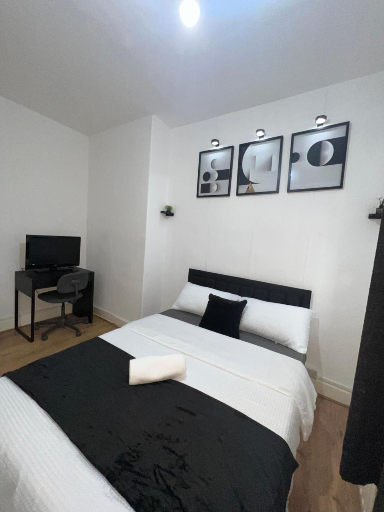 Adorable Double Room มิดเดิลส์บะระ ภายนอก รูปภาพ